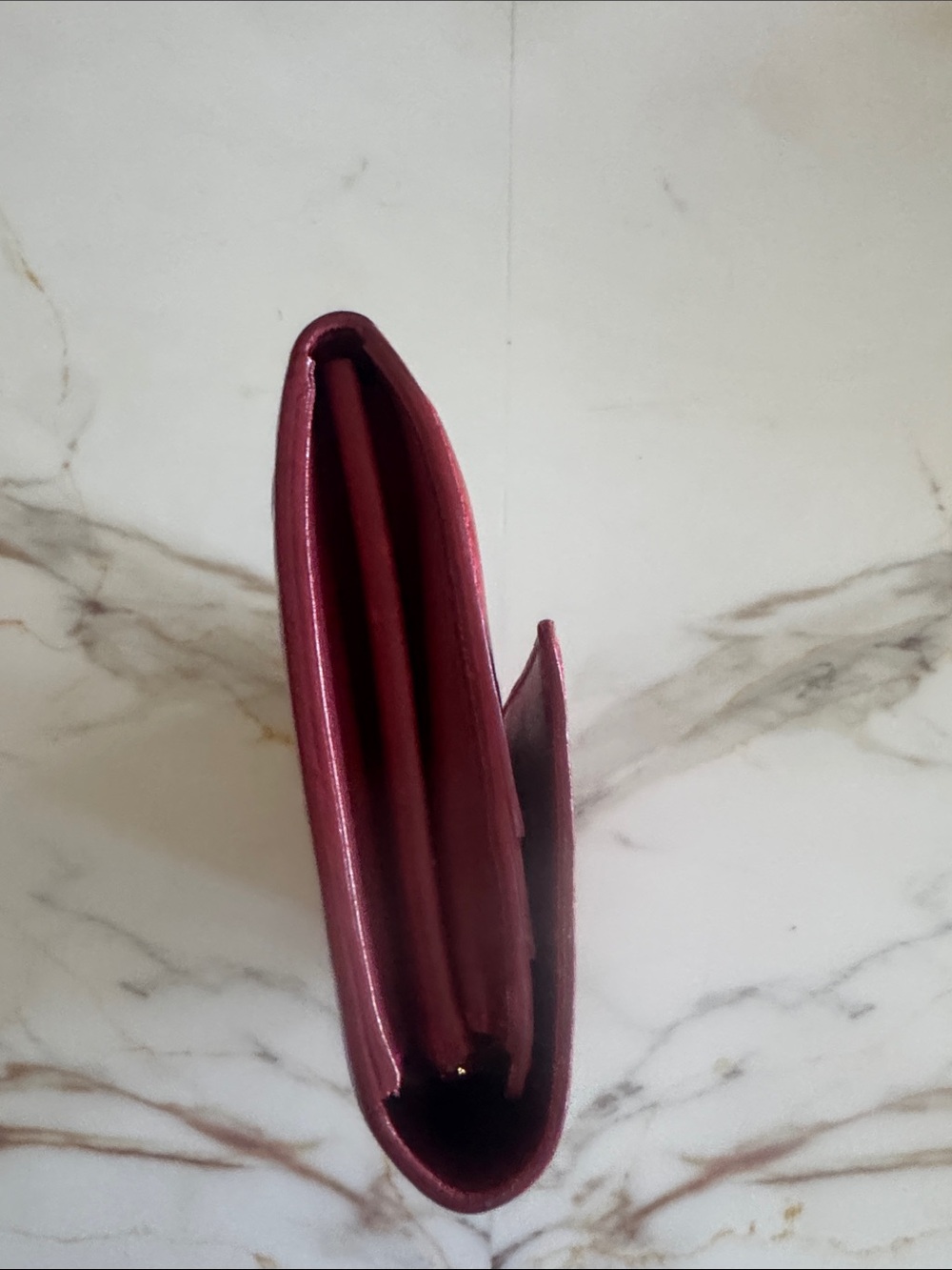 Louis Vuitton Vernis Glossy Red Wallet with Monogram Embossing - Picture 5 of 8